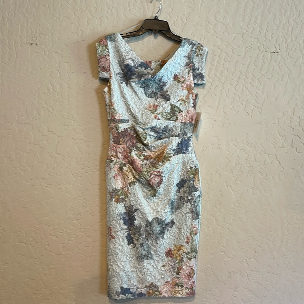 Perfect for summer weddings! NWT  Adrianna Papell dress size 6